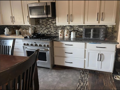 1923 N Armstrong Ave, Fresno, CA 93727 - photo 7