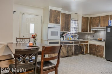 12600 Hayes St, Detroit, MI 48205 - photo 3