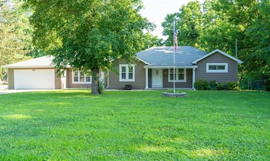 1600 Evergreen Ave, Des Moines, IA 50320 - photo 2