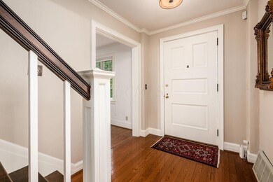 Entry/Foyer