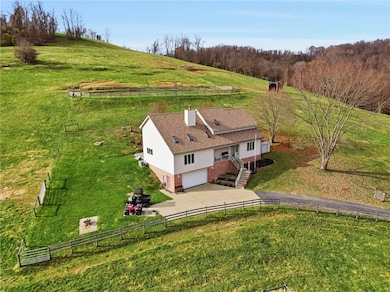 327/329 Sugar Run Rd, Waynsbrg/Frankln Township, PA 15370 - photo 5