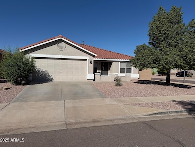 3114 W Cavedale Dr, Phoenix, AZ 85083 - photo 2