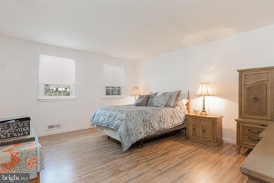 37 Strathmore Dr, Cherry Hill, NJ 08003 - photo 6