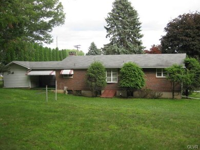 1499 Verona Ave, Pen Argyl, PA 18072 - photo 3