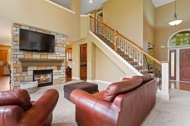 05_4687LegendTrail_10002_LivingRoom_LowR