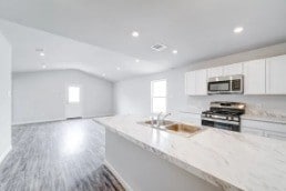 160 Sarah Ln, Milford, TX 76670 - photo 4