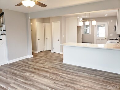 30 S Robert St, Sewaren, NJ 07077 - photo 6