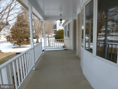 8107 Arrowhead Ct, Frederick, MD 21702 - photo 2