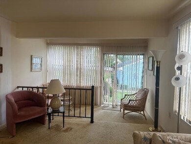 Bonus sun room with sliders.