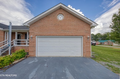 157 Acorn Dr, Corryton, TN 37721 - photo 5