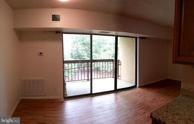 2240 Castle Rock Square unit 12C, Reston, VA 20191 - photo 6