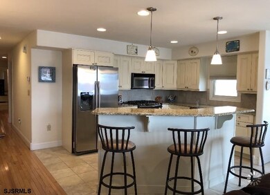 212 N Adams Ave, Margate City, NJ 08402 - photo 3