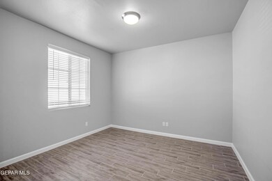 511 Cedarwood Ave, El Paso, TX 79928 - photo 7