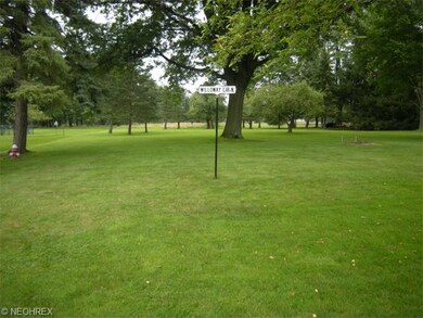 Large 1.5 acre lot has lots of wildlife and backs 