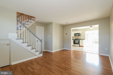 87 Grand Dr, Taneytown, MD 21787 - photo 2