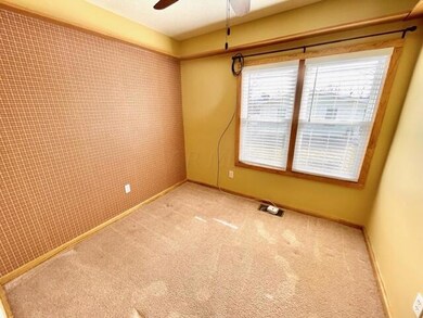 385 N Maple St, Lancaster, OH 43130 - photo 7