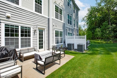 124 Sequoia Dr, Cedar Grove, NJ 07009 - photo 3