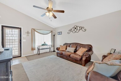 733 Desert Sage Dr, Horizon City, TX 79928 - photo 5