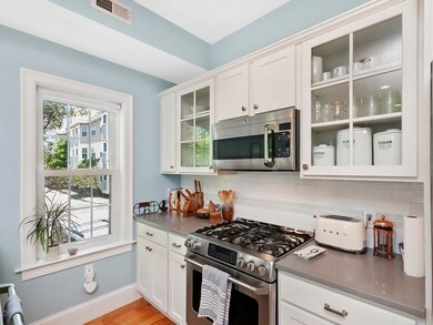 235 Lowell St unit 3, Somerville, MA 02144 - photo 4