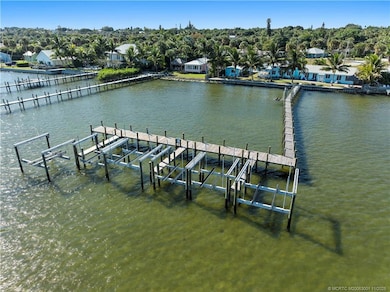 2725 NE Indian River Dr unit 6, Jensen Beach, FL 34957 - photo 3