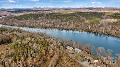 6072 Lookout Heights Dr, Claremont, NC 28610 - photo 4