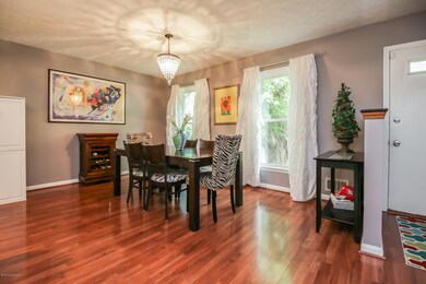 8710-Bristol-Oaks-Ct-22