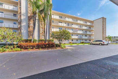 4080 Ironwood Cir unit 306C, Bradenton, FL 34209 - photo 6