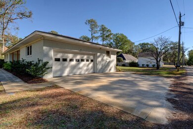 6333 Myrtle Grove Rd-large-004-32-P30558