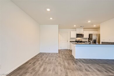 7940 Fields Forever Ave, Las Vegas, NV 89113 - photo 4