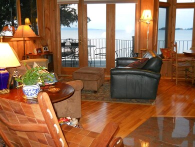 338 S Forty Dr, Shelburne, VT 05482 - photo 5