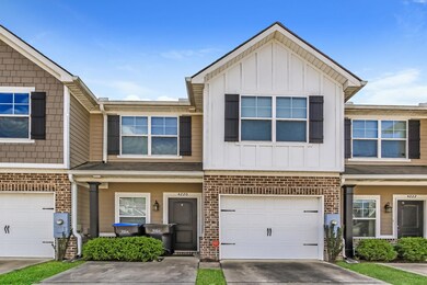001-photo-front-view-13656441