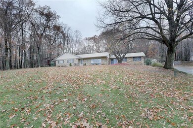 619 Arch St, Pen Argyl, PA 18072 - photo 2