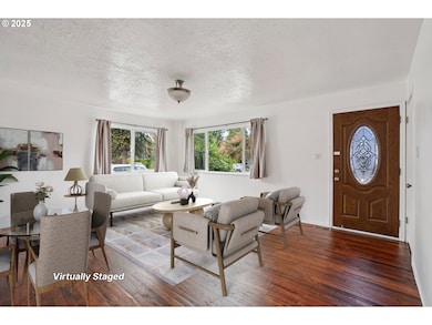 8416 NE Wygant St, Portland, OR 97220 - photo 5