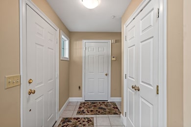 Windgate at Salisbury unit C4, Salisbury, MA 01952 - photo 3