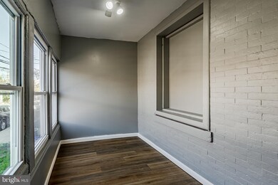 63 N Keystone Ave, Upper Darby, PA 19082 - photo 4