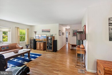 4207 Yarnell Ct, Bowie, MD 20715 - photo 6