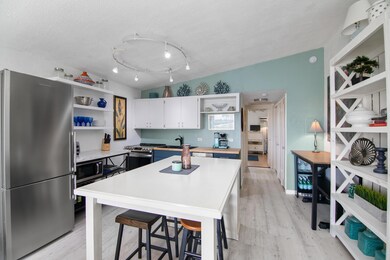 10 Clara BLvd Interior-05