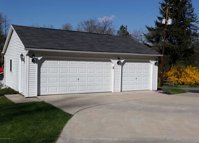 Garage 2