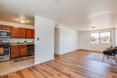 2018 S Cloverland Ave, Tucson, AZ 85711 - photo 5