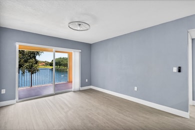 1610 N 42nd Cir unit 206, Vero Beach, FL 32967 - photo 5