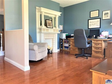 595 S Dobbs Dell St, Terre Haute, IN 47803 - photo 3