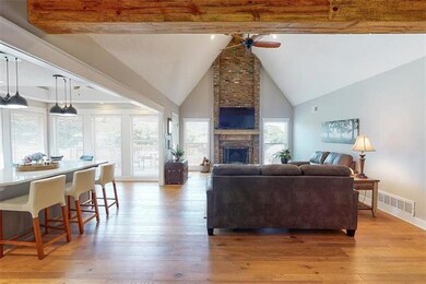 8002 Haskins St, Lenexa, KS 66215 - photo 4