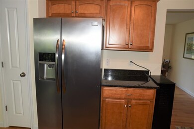 Stainless appliances & a wine fridge!