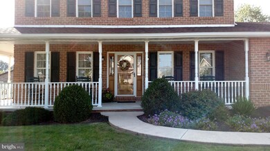 307 Wellslee Dr, Chambersburg, PA 17201 - photo 3