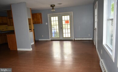 922 E D St, Brunswick, MD 21716 - photo 4