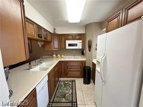 2076 Mesquite Ln unit 302, Laughlin, NV 89029 - photo 3