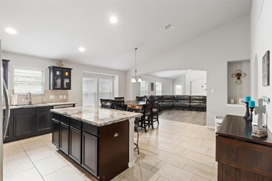 727 Rim Water Dr, Alvin, TX 77511 - photo 7