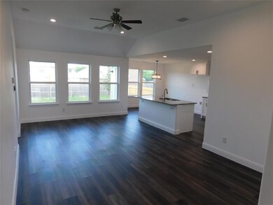 3100 S Cardinal St, Ennis, TX 75119 - photo 4