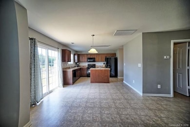 Kitchen with Breakfast area