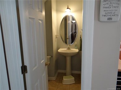 2242 Ballingarry Dr, Statesville, NC 28625 - photo 7